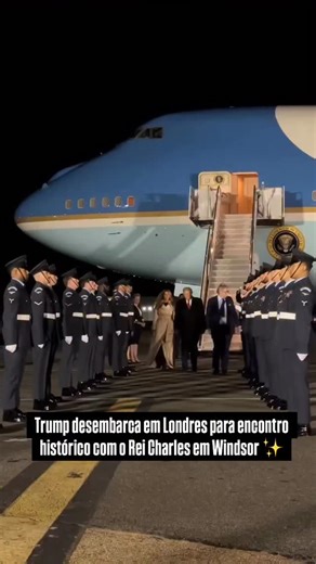 ➤ Júnior Longatti | CS on Instagram: "🇺🇸✈️ Donald Trump e a primeira-dama Melania desembarcaram em Londres a bordo do Air Force One. Do aeroporto de Stansted seguiram no Marine One rumo ao Castelo de Windsor, onde serão recebidos pelo Rei Charles para um jantar de Estado histórico. 👑✨ . 👉🏼 Siga: @codigosdesucesso . #DonaldTrump #MelaniaTrump #RoyalFamily #KingCharles #AirForceOne #MarineOne #UnitedKingdom #usa"