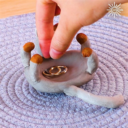 DIY creative jewelry holder using air dry clay! ✨ | MetDaan Creative