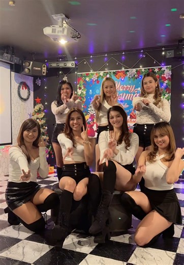 FLYING GET Dance Performance Inspired by Barbie Girl