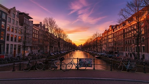 Perché Amsterdam è così tranquilla al tramonto?