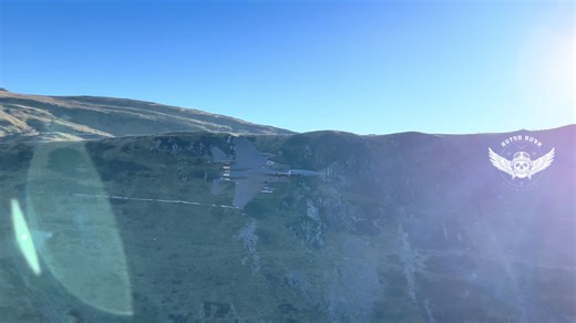 F-15 full send through the Mach Loop!🔥😮‍💨 #aviation #avgeek #military #pilot #airforce #militaryaviation #aircraft #avgeeks #aviationlovers #miltok #militarytiktok #fighterjet #fighter #f15 #machloop