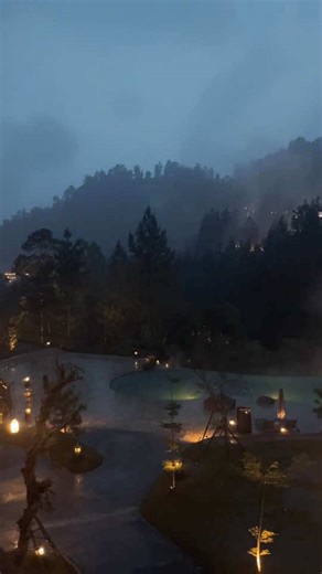 hot spring pool view with rain 🌧️ 😶‍🌫️