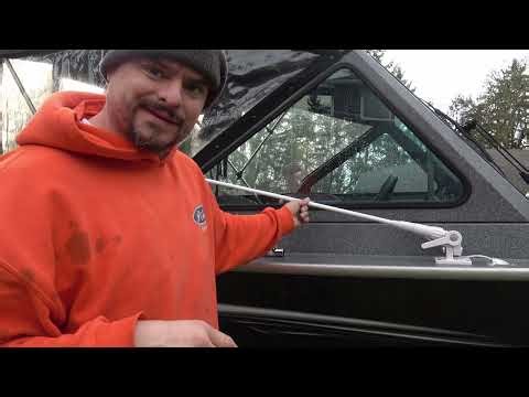 Fixing VHF Radio Static on My Boat (Full Antenna Replacement)