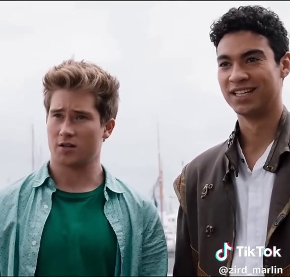 Exploring The Purple Ranger in Power Rangers Dino Charge