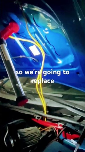 Replacing gas struts in a Corolla 2010 #carmaintenance #automobile #toyotacars