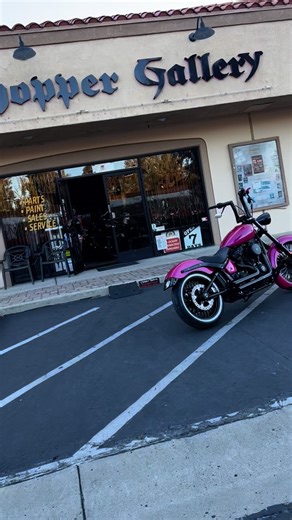 Calling aLL Biker Babes 📞🫦🙋‍♀️ 2021 STREET BOB 114” KUSTOM, custom order paint set, fat ape bar/ risers, blk fork tubes/ forks, custom fender, custom fat-spoke wheels/ 21” front, whitewalls, rotors, grips, levers, seat, exhaust, intake, pegs, mirrors… 9k mi, $15,499 thechoppergallery.com #harleydavidson #harleydavidsondaily #harleydavidsonmotorcycles #twowheels #harleyforsale #thechoppergallery #softail #harleybabe #harleygirl #streetbob | The Chopper Gallery Inc.
