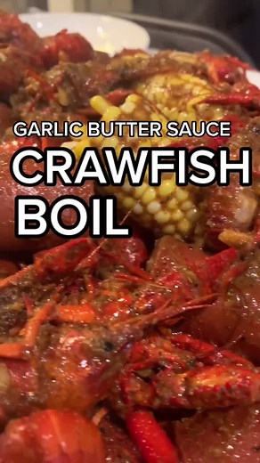 Delicious Crawfish Boil with Liquid Gold Sauce Recipe