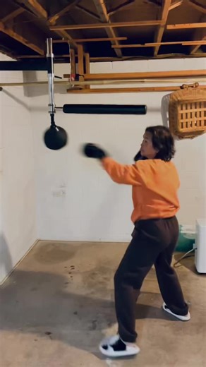 Great, here's a shoppable video script for VEVOR Boxing Speed Trainer,, Punching Bag with Stand, Reflex Boxing Bag Height Adjustable Free Standing Strike Bag Set with Gloves, Workout Speed Bag for Home Gym Training:#homegymequipment #dumbbells #workoutessentials #footballaccessories #weighttrainingforwomen