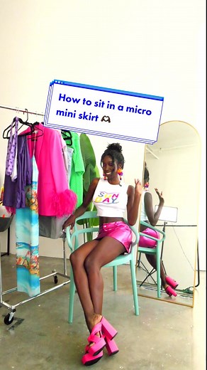 Who knew sitting in a micro mini skirt would be so difficult?! #chatworthystyle #chatworthymag #microminiskirt #microminiskirts #stylingmicrominiskirt #miniskirthack