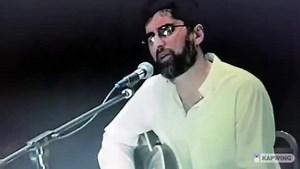 A must watch rare short clip from 2003.. Junaid Jamshed telling reason behind making last patriotic song "Tera Karam Maula" by Vital Signs... He said that Maula was their "farewell song" as all members were agreed to stop operating as a band... 💔 ~UMi #JunaidJamshed #RohailHyatt #ShahiHasan #VitalSigns #PakistaniPop #PopMusic #Pakistan #ShoaibMansoor Note: Copyrights belongs to original owner | Vital Signs