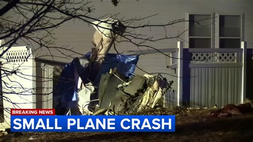 Pilot killed after small plane crashes neighborhood in Poplar Grove, Illinois identified