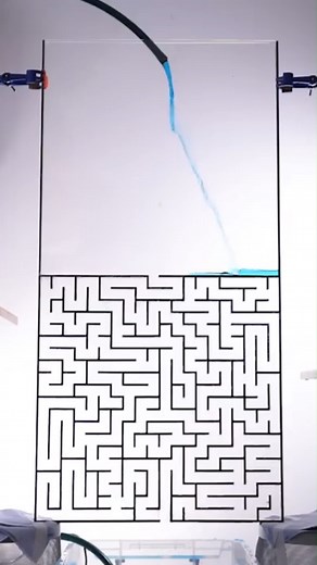 236K views · 2.4K reactions | Space filling curves are fractals that are one dimensional but they fill 2 dimensional (or 3dimesional space). #science #interestingfacts | Steve Mould | Facebook