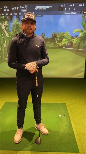 Play 3 holes with Joe Long 🏌️ What do we think of the cheeky par on the second?! Tired of the cold, wet weather and courses being shut? Book on to use our indoor simulator - The Bunker⛳️ #bristolgolfcentre #indoorsimulator #golf | Bristol Golf Centre