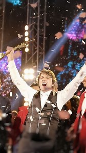2014. godine Mirza Selimović odneo je pobedu u "Zvezdama Granda" 🏆 Jedan od najtalentovanijih pevača koje je naša produkcija iznedrila ✨ Sve nastupe sa ovog finala #zvezdegranda možeš da pogledaš na našem YouTube kanalu #grandnostalgija 📼 | Grand Production