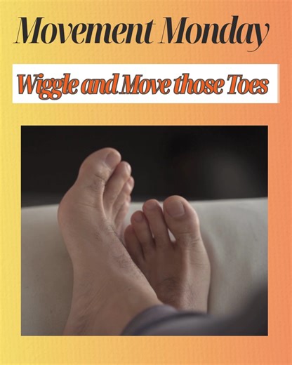Wiggling your toes is beneficial for improving circulation, strengthening foot muscles, enhancing balance, and reducing swelling. It can also help prevent injuries and increase flexibility in your feet. ➡Benefits of wiggling your toes ✅Improves circulation: Wiggling your toes boosts blood flow to your extremities, which helps deliver oxygen and nutrients throughout the body. This is particularly helpful after long periods of sitting or standing, and it can prevent fluid buildup and swelling in t