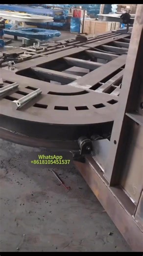 Truck frame machine heavy duty collision repair equipment. . . . #automotiveequipment #framemachine #truckframemachine #truckrepair | Autorepair Eqipment Lee