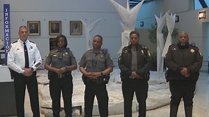 Moment of silence for courthouse shooting victims