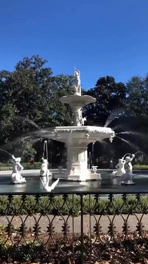 Forsyth Fountain, a prominent landmark located in Forsyth Park in Savannah,Georgia. #forsythfountain #forsythcountyga #savannahgeorgia #everyonefollowers | Pamela2 VM