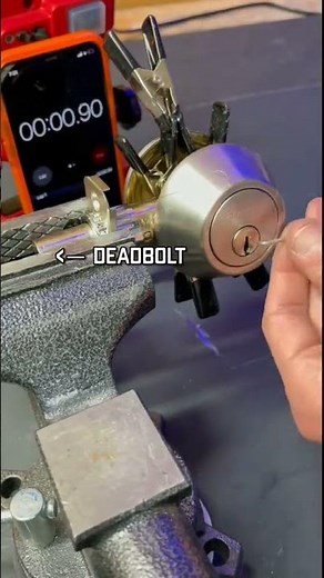 MacGyver Lock Picking Hack