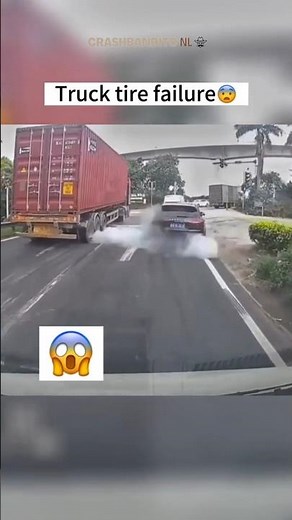 Truck Tire Explodes 🤯 | CrashBanditoNL