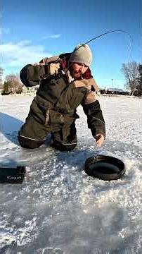 Northern pike on tbe New C&J Custom Rod #fishing #icefishing #pike