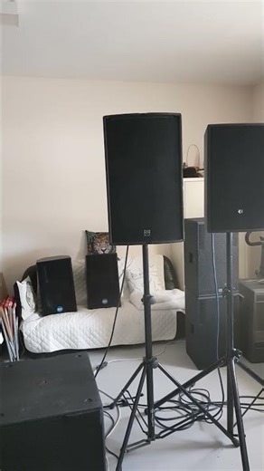 Martin audio WT3 vs Emison T12 Both with Sub 18