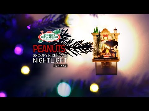 1231882 Peanuts Snoopy Fireplace Nightlight