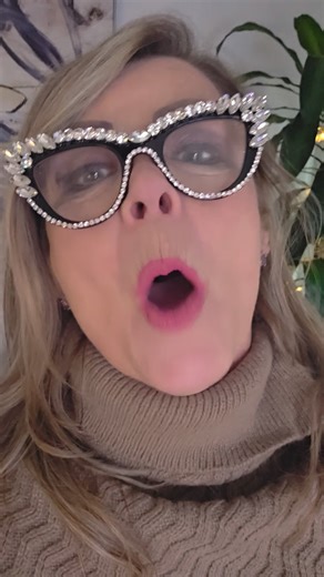 5.8K views · 165 reactions | Blinging now all the way to Xmas :-) not sure if im dame Edna Everidge or Elton John | Digger Dawn | Facebook