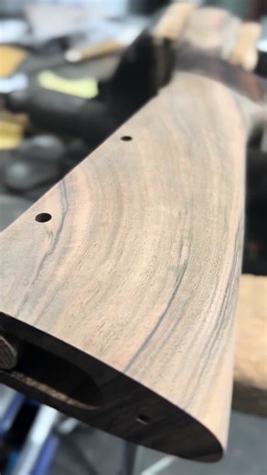 Craftsman's Guide to Woodworking: English Red Coat Application