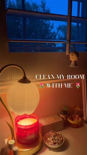clean my messy room 😓 #viral #fyp #aesthetic #asmr #youtubeshorts #like #subscribe #cleaning #fypシ