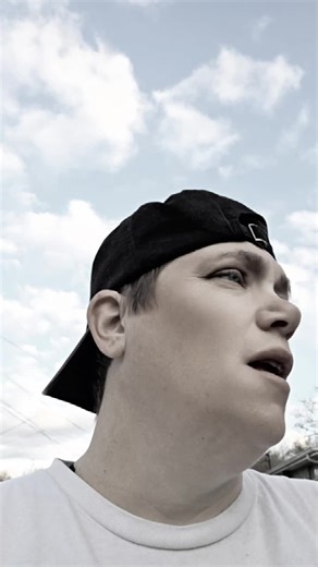 Sarah Clark (@sarahclark031)’s videos with original sound - Fox