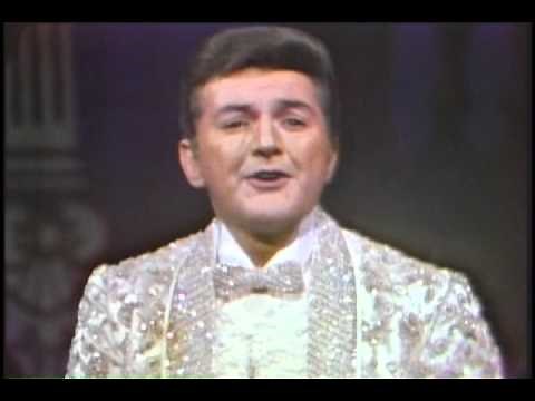 Liberace The Impossible Dream.wmv