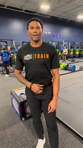 1K views · 5 comments | ‼️Trainer tip Tuesday on how to do a proper RDL‼️ Form is so important when performing exercises. Good form = great results and love risk of injury! #trainertiptuesday #trainertips #crunch #crunchfitness #crunchpensacola #legdayworkout #legday #glutegains | Crunch Fitness | Facebook