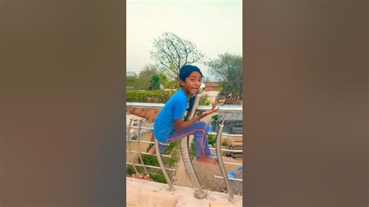 Introducing the "VitaWear SmartBand," a next-generation wearable gadget🎉