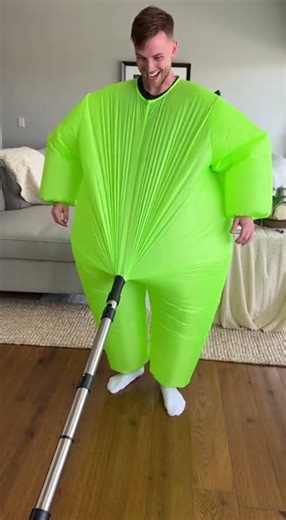 Inflatable Suit Stopped Cold by the Vacuum😭💚