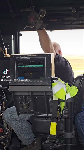 175K views · 5.2K reactions | Cab Ride #westwardvoundtour #bigboy4014 #steamlocomotive #2024westwardtour | Smoke Orders | Facebook