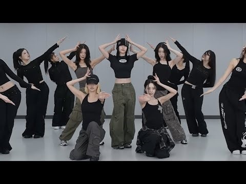 ITZY (있지) – ‘Tunnel Vision’ Mirror