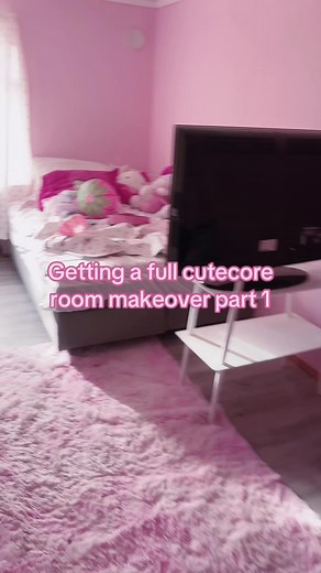 Getting a cutecore room part 1 #cutecoreroom #cutecore🍮🐇🎀🎧 #fyp #jojifuku #kawaii カメラが回っていないところでいろいろなことをしましたが、これは私が下した最良の決断の一つだと思います。大好きです