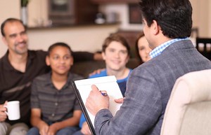 Exploring Pros and Cons: Common Family Therapy Techniques | LoveToKnow