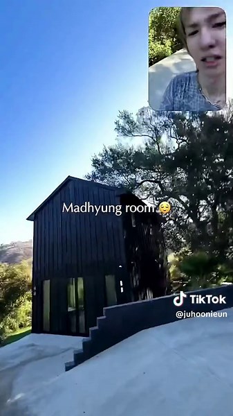 Kamar James di La: Momen Gegedug Beda dengan Martin & Teman-teman