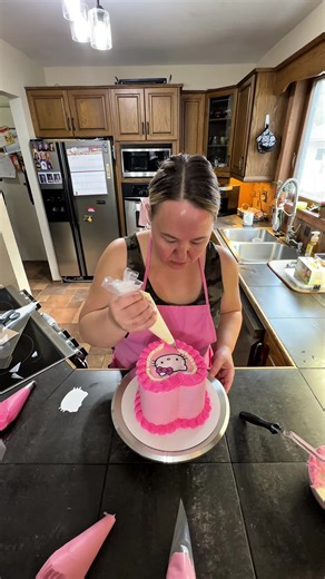 Delicious Hello Kitty Cake Decorating Ideas