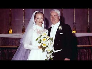 John McCain biography: McCain transitions from the Navy to Washington