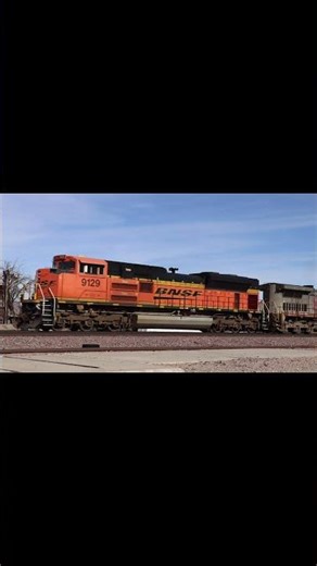 BNSF 9129 #shorts #bnsf #bnsfrailroading SD70