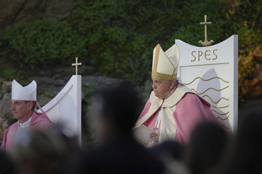 Pope Francis celebrates outdoor mass during first papal visit ever to Corsica