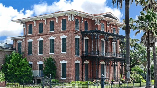 Enter if you dare: Here are five of the most haunted houses in America