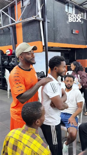 የእራት ግብዣ በ Sweatbox ሳርቤት