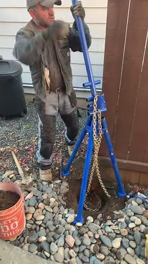 Remove Concrete plug from Broken off fence post using NW Quik Pull