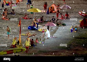 Performers during the Opening Ceremony for the 2018 Commonwealth Games at the Carrara Stadium in the Gold Coast, Australia. PRESS ASSOCIATION Photo. Picture date: Wednesday April 4, 2018. See PA story COMMONWEALTH Ceremony. Photo credit should read: Mike Egerton/PA Wire. RESTRICTIONS: Editorial use only. No commercial use. No video emulation Stock Photo - Alamy