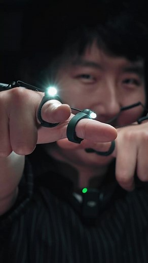 How to use a flashlight that you wear on your finger? #flashlights #outdoor #flashlight #camping#tools #coolthings #fyp