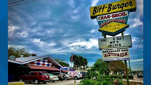 The state cleared a burger joint to reopen. But 10News uncovered more rodent droppings when we went inside.